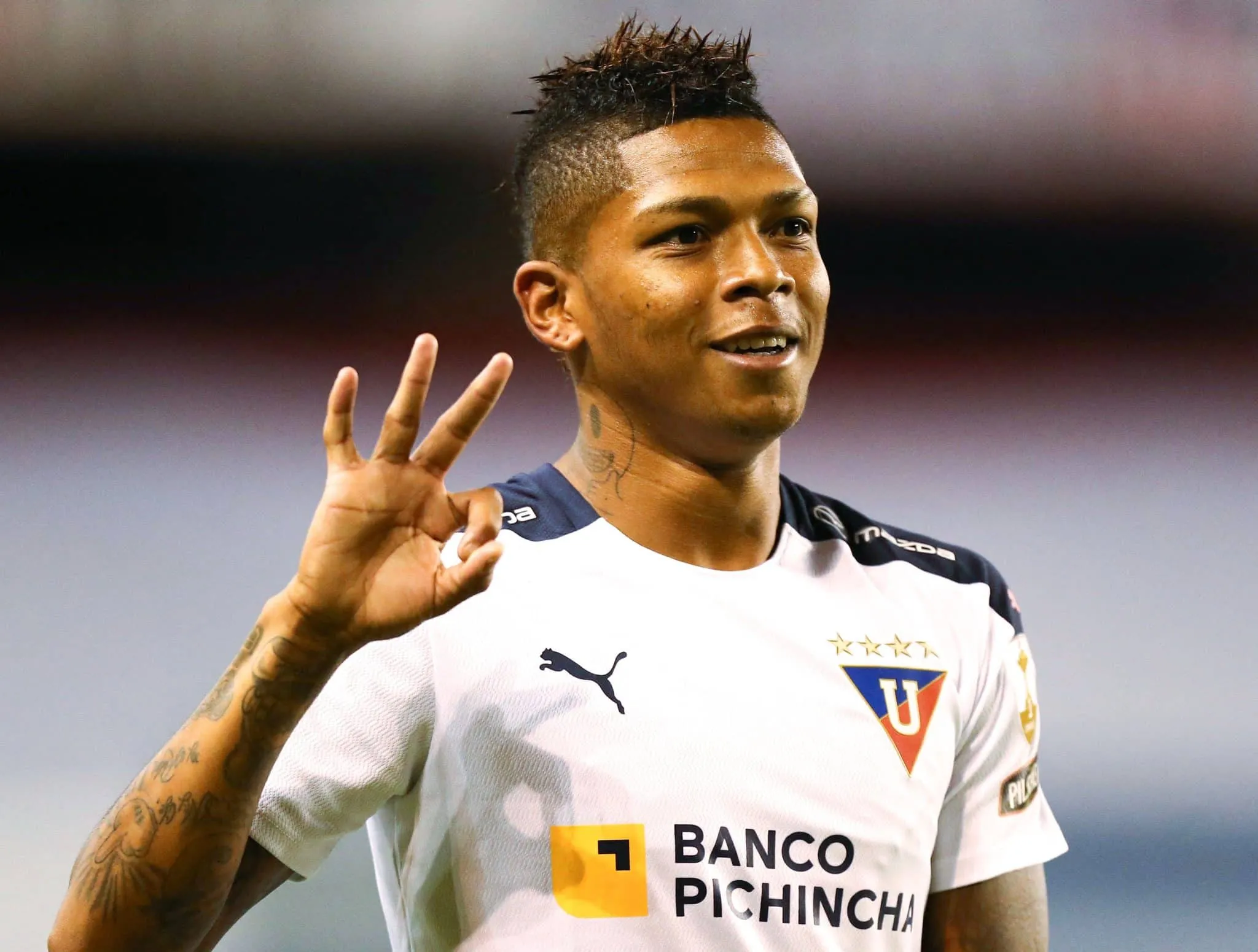 Alvo do Santos, Billy Arce j&aacute; complicou Arboleda no S&atilde;o Paulo e ficou preso por 20 dias