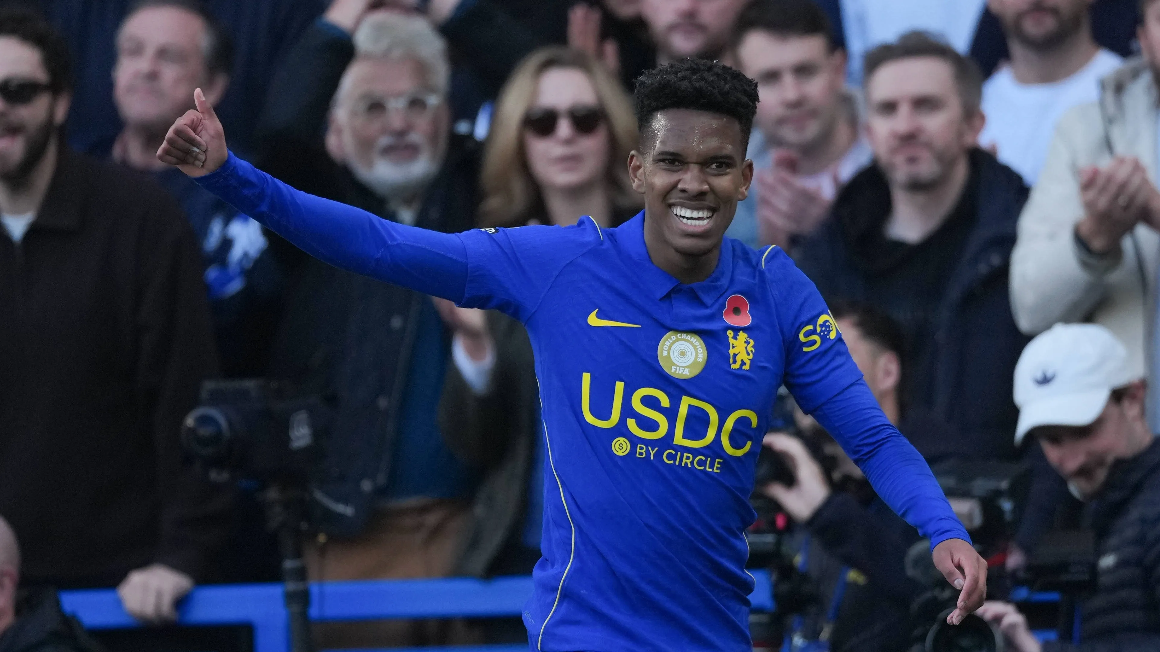 Fique por dentro: Estêvão contradiz análise de Alonso em vitória do Chelsea sobre o Manchester United
