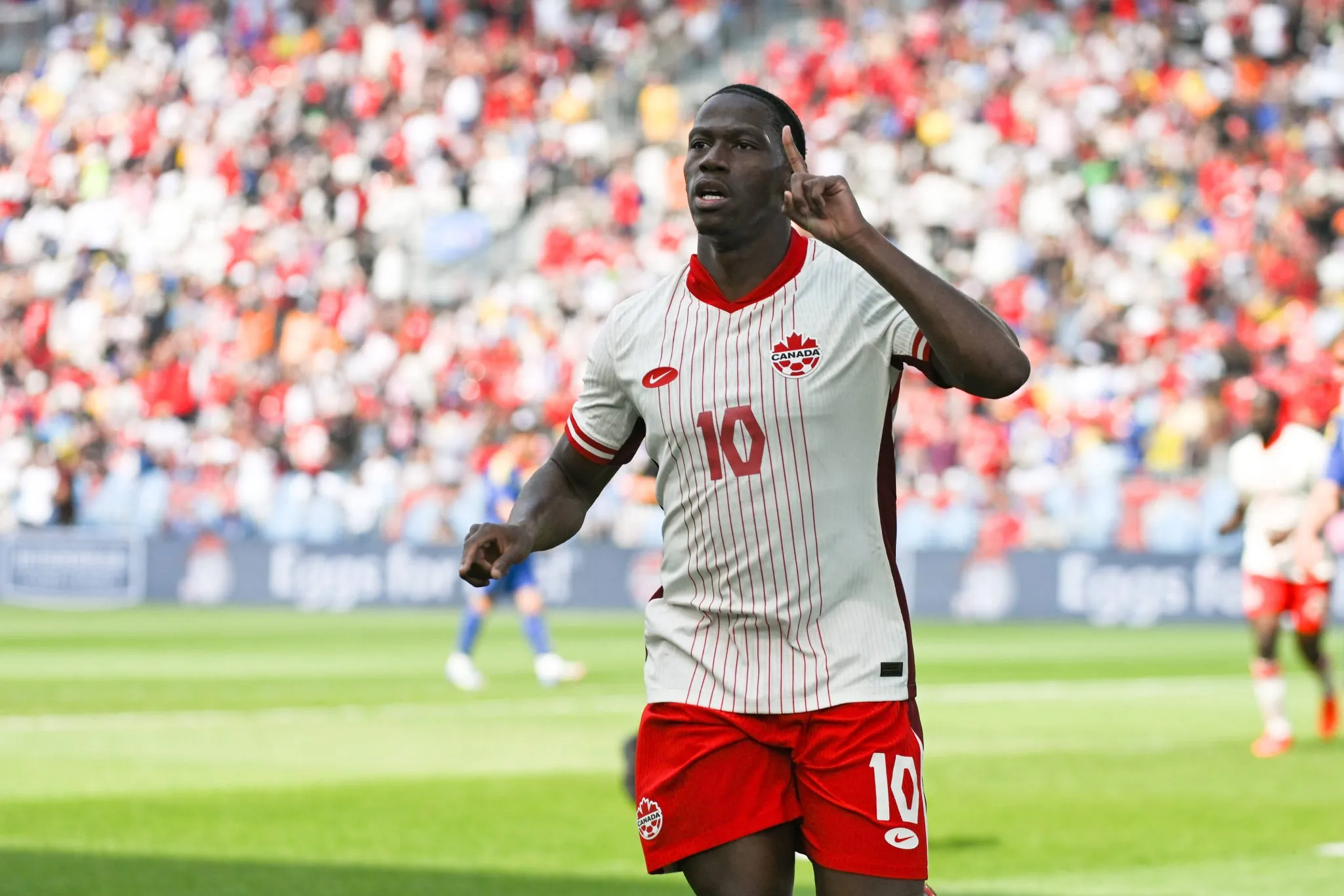 Jonathan David comemora gol pelo Canad&aacute;