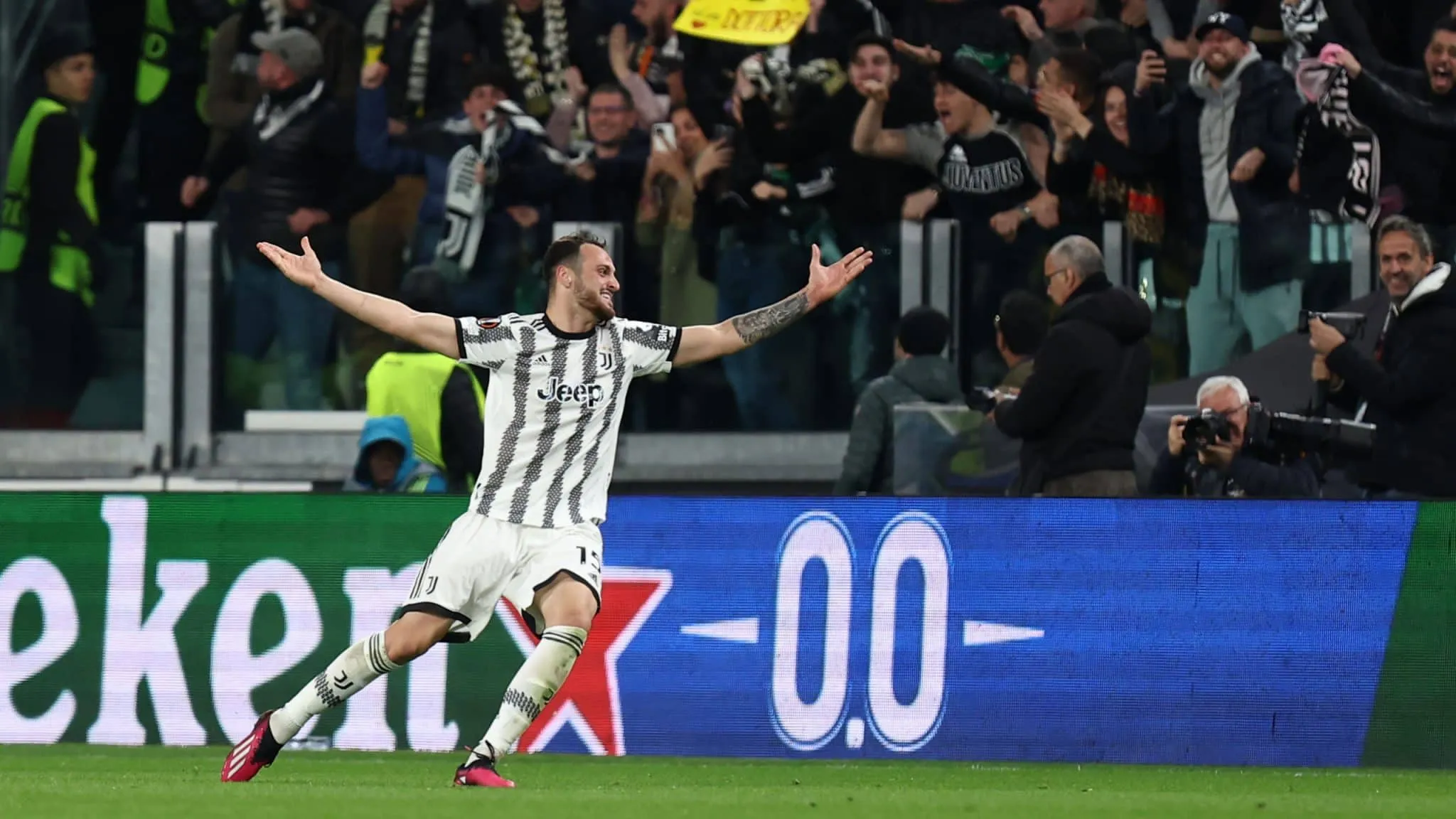 Sporting fez grande jogo, mas Juventus contou com gol de Gatti e milagres de Perin para sair com a vit&oacute;ria