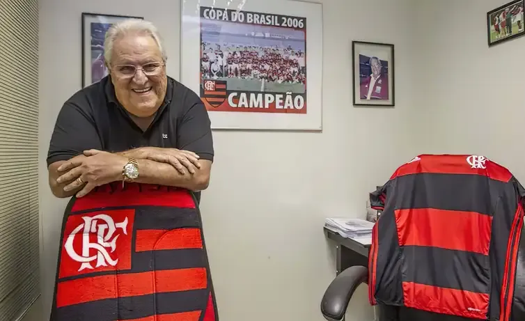 Do futebol, no fim, fica a mem&oacute;ria que nos contam