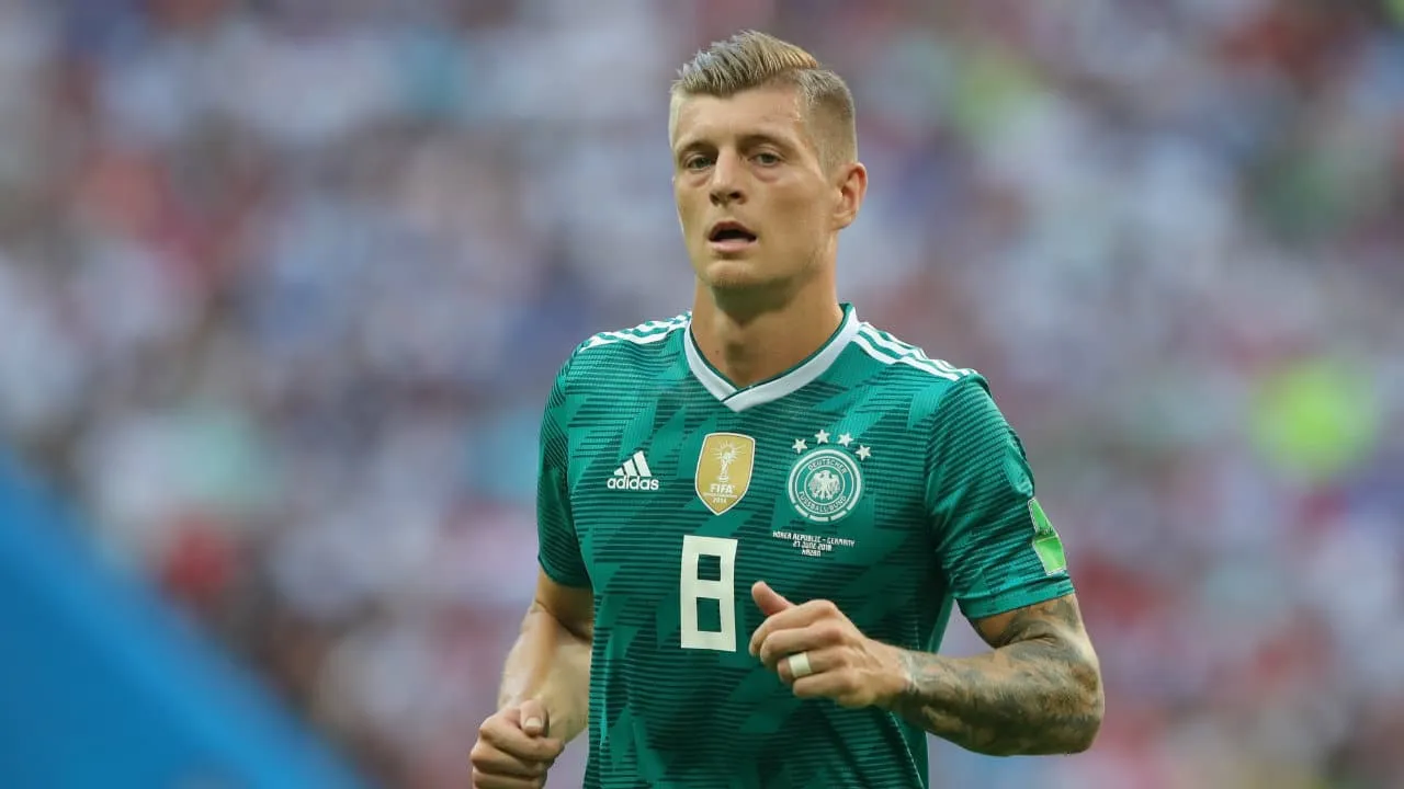 Kroos: &ldquo;Com estas novas competi&ccedil;&otilde;es, est&aacute; claro que somos apenas marionetes da Fifa e da Uefa&rdquo;