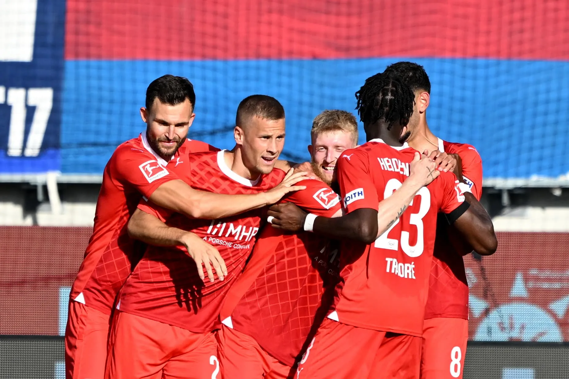 Heidenheim faz hist&oacute;ria ao bater Bremen e conquistar sua primeira vit&oacute;ria na Bundesliga