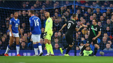 Os gola&ccedil;os de Shaqiri e Lukaku foram o &aacute;pice do insano Everton 3&times;4 Stoke City