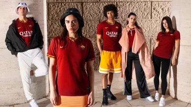 Eu s&oacute; queria que Totti ainda jogasse para v&ecirc;-lo com esta camisa nova da Roma