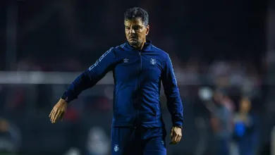Gr&ecirc;mio se apega no segundo tempo contra o S&atilde;o Paulo para acreditar em rea&ccedil;&atilde;o no Brasileiro