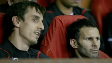 Depois do Chelsea, Giggs e Neville colocam hot&eacute;is &agrave; disposi&ccedil;&atilde;o do sistema de sa&uacute;de brit&acirc;nico