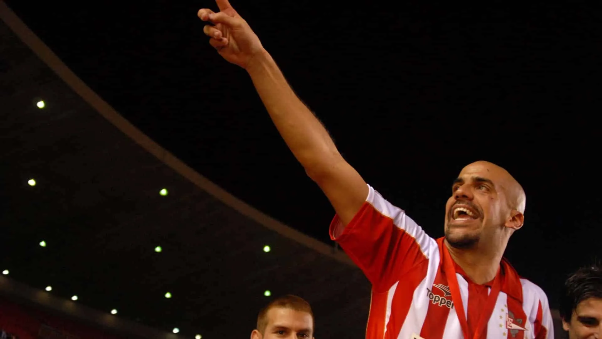 Comandado por Ver&oacute;n, Estudiantes frustrou o Mineir&atilde;o e conquistou a Libertadores