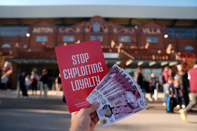 Panfleto da campanha Stop Exploiting Loyalty