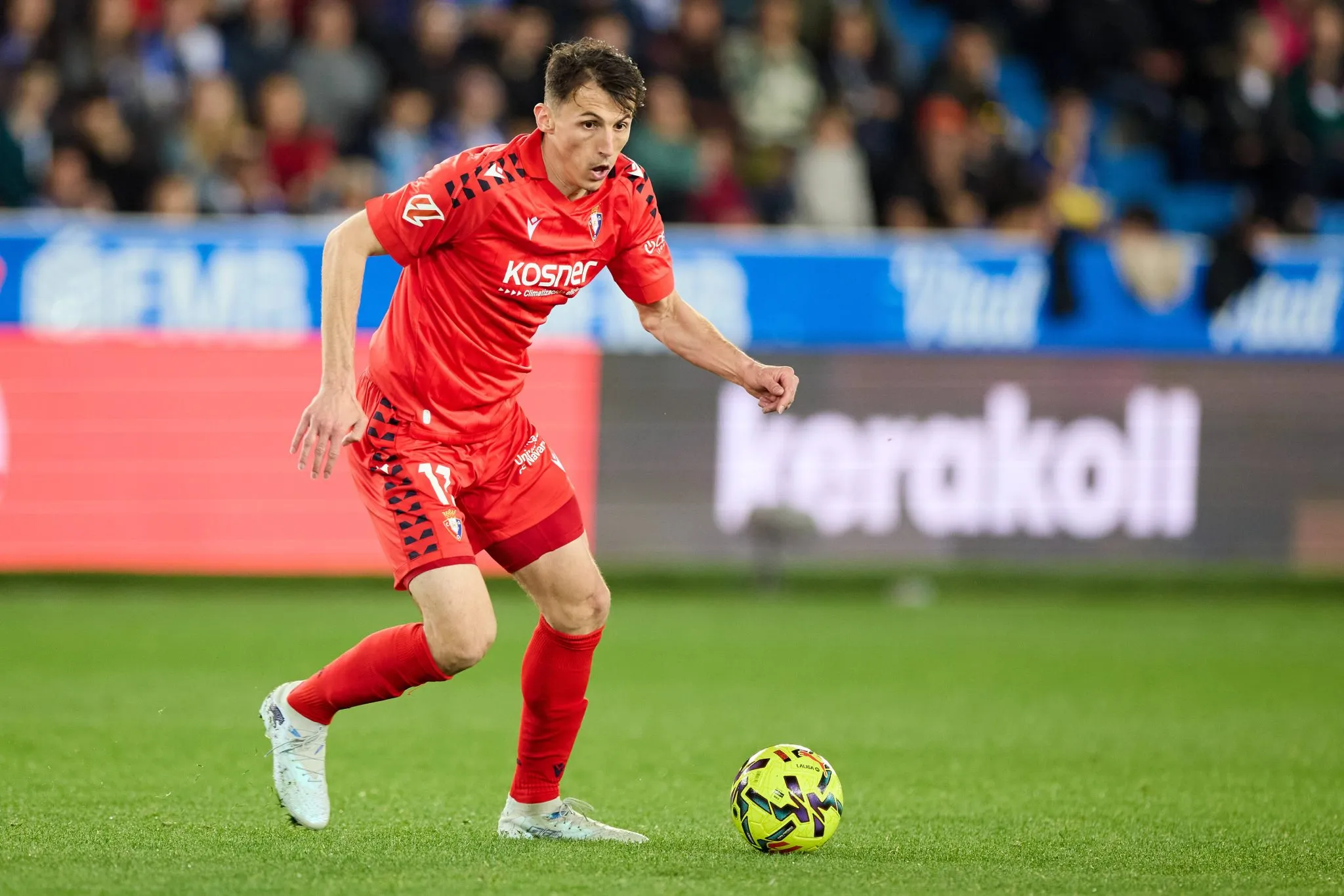 Budimir em a&ccedil;&atilde;o pelo Osasuna