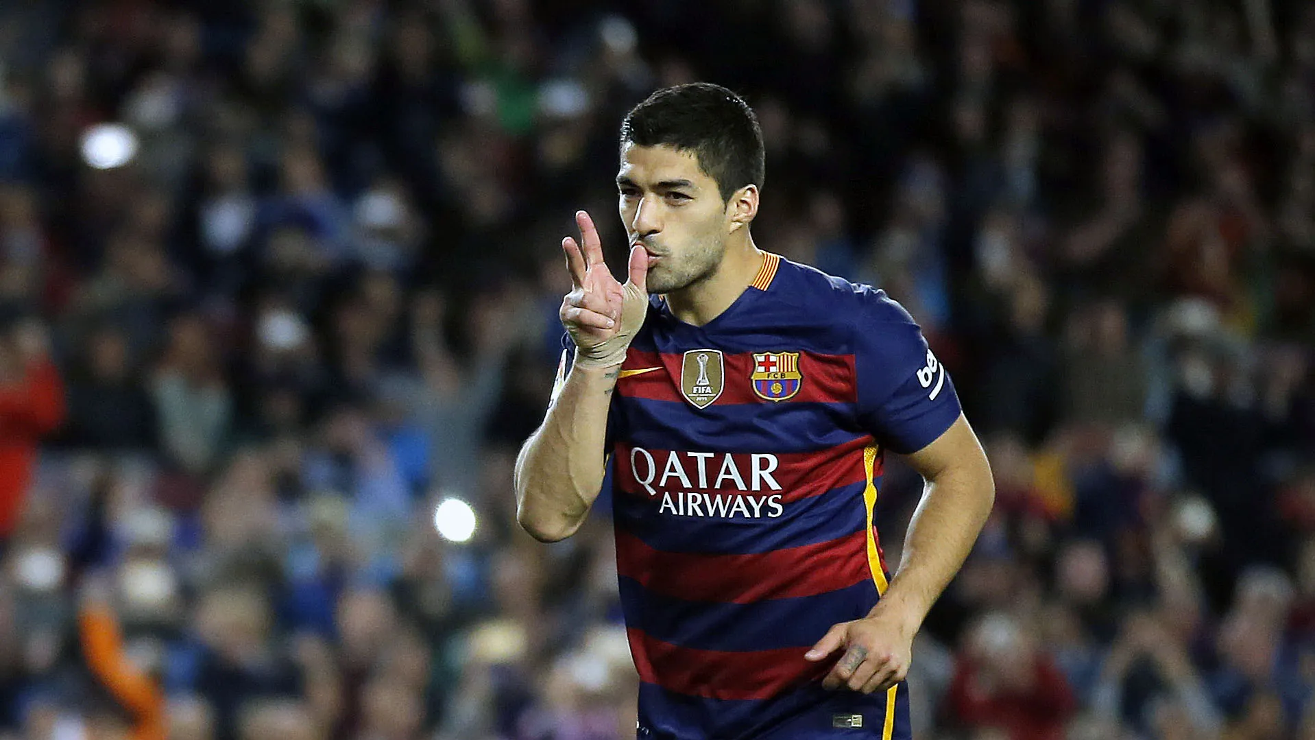 Com mais quatro gols, Su&aacute;rez transforma a fase do Barcelona em outra goleada