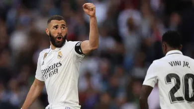 Dupla Vinzema funciona como rel&oacute;gio em grande vit&oacute;ria do Real Madrid