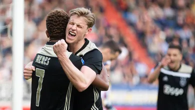 Ajax marca gola&ccedil;os na goleada sobre Willem II e passa dos 100 gols no Holand&ecirc;s na temporada