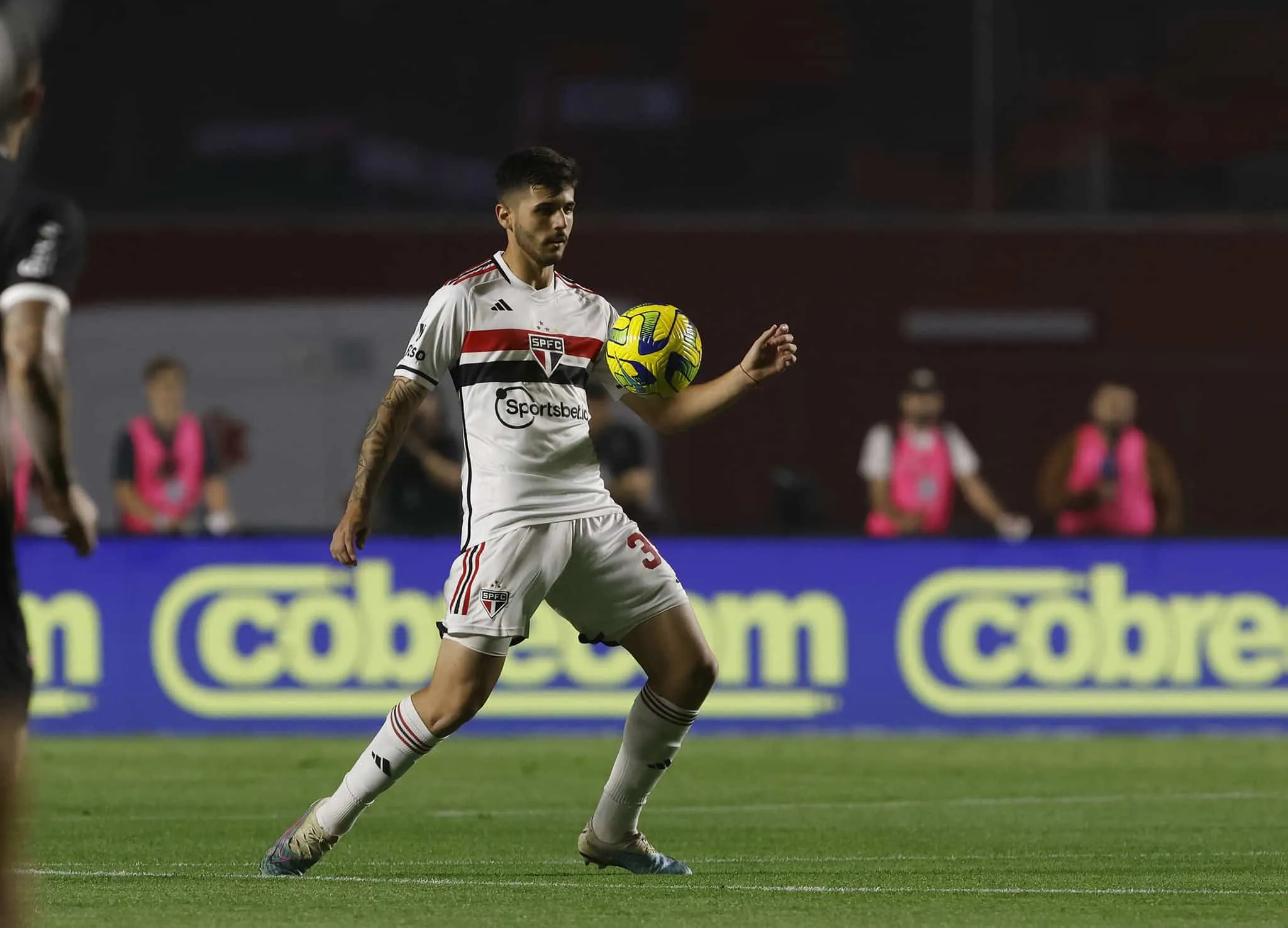 &lsquo;De outro planeta&rsquo;: S&atilde;o Paulo far&aacute; jogo duro para vender Beraldo e outros jovens ap&oacute;s t&iacute;tulo
