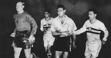 O Wolverhampton volta &agrave;s copas europeias ap&oacute;s 39 anos e resgata um passado que originou a Champions