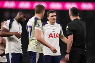 Tim Vickery: &lsquo;Os donos do Tottenham subestimaram a for&ccedil;a e profundidade da Premier League&rsquo;