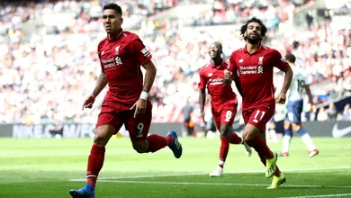 Liverpool mostrou for&ccedil;a, mas contou tamb&eacute;m com falhas de Vorm para vencer Tottenham