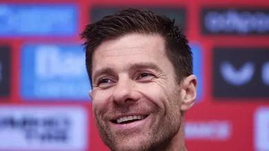 CEO do Bayer Leverkusen aposta qual ser&aacute; pr&oacute;ximo clube de Xabi Alonso