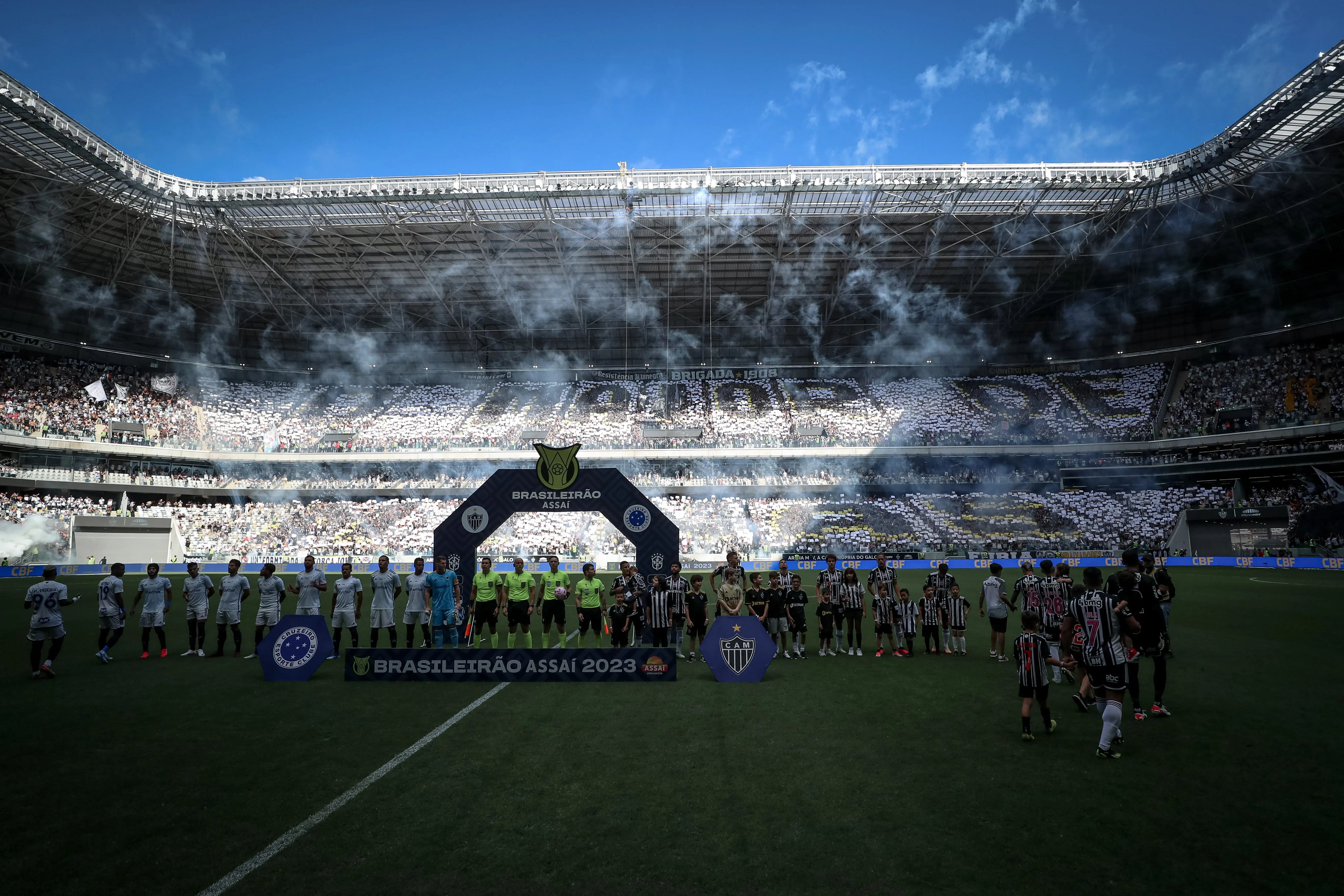 Atl&eacute;tico-MG assume que errou com o Cruzeiro na Arena MRV, mas preju&iacute;zo institucional j&aacute; est&aacute; feito