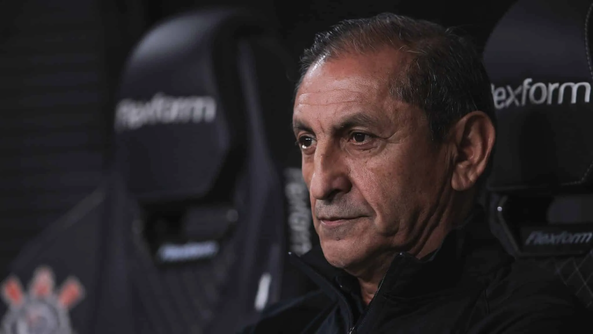 Entre les&otilde;es e desgastes, entenda como Ram&oacute;n pretende gerir elenco do Corinthians