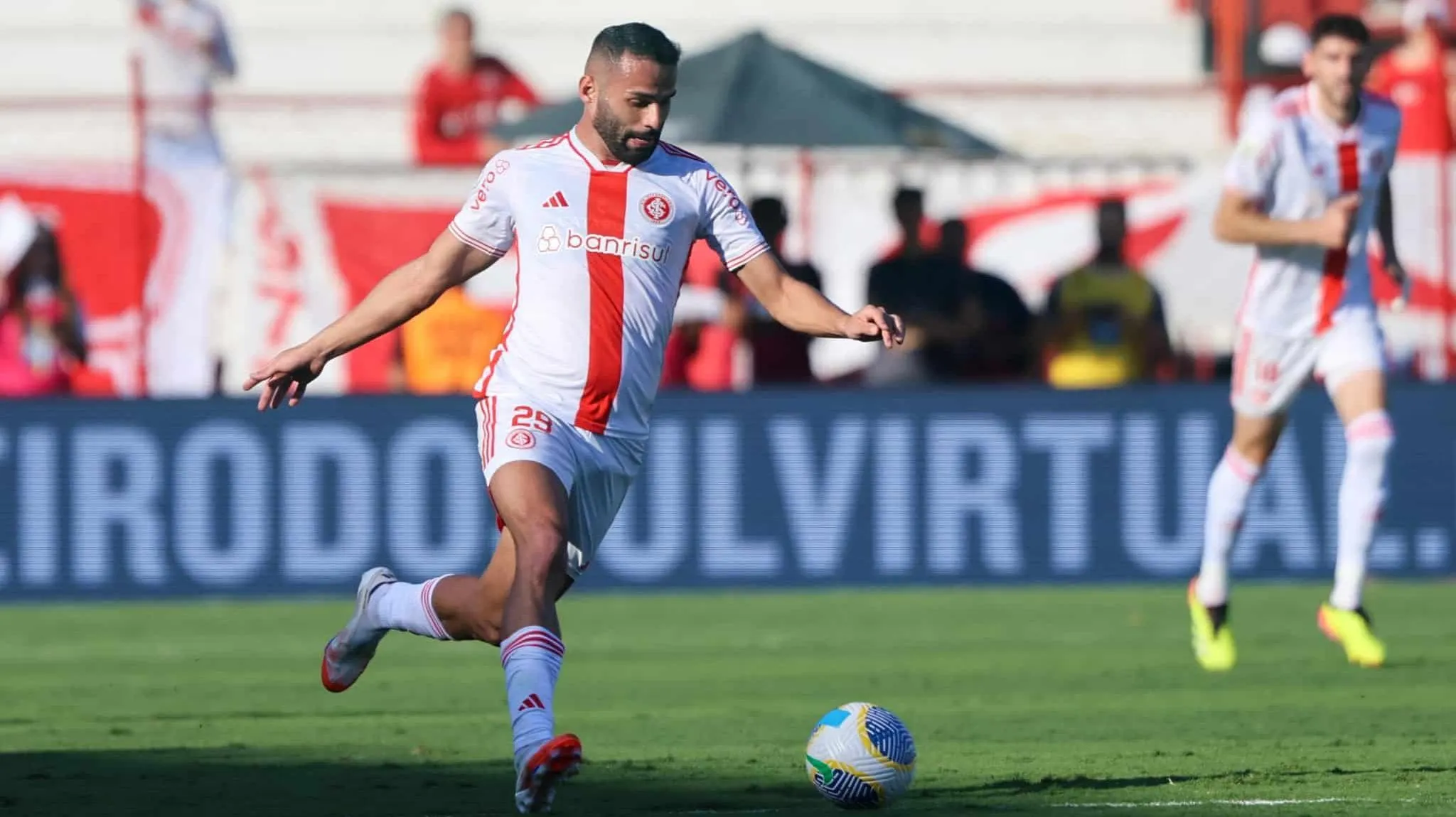 Internacional: Thiago Maia critica prepara&ccedil;&atilde;o f&iacute;sica da comiss&atilde;o t&eacute;cnica de Coudet
