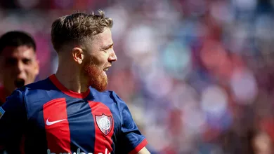 Por que ex-La Liga n&atilde;o comemorou gol vital contra o River Plate em pleno Monumental?