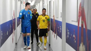 Sarri: &ldquo;Quero manter Hazard e Courtois no Chelsea, pretendo encontr&aacute;-los para conversarmos&rdquo;