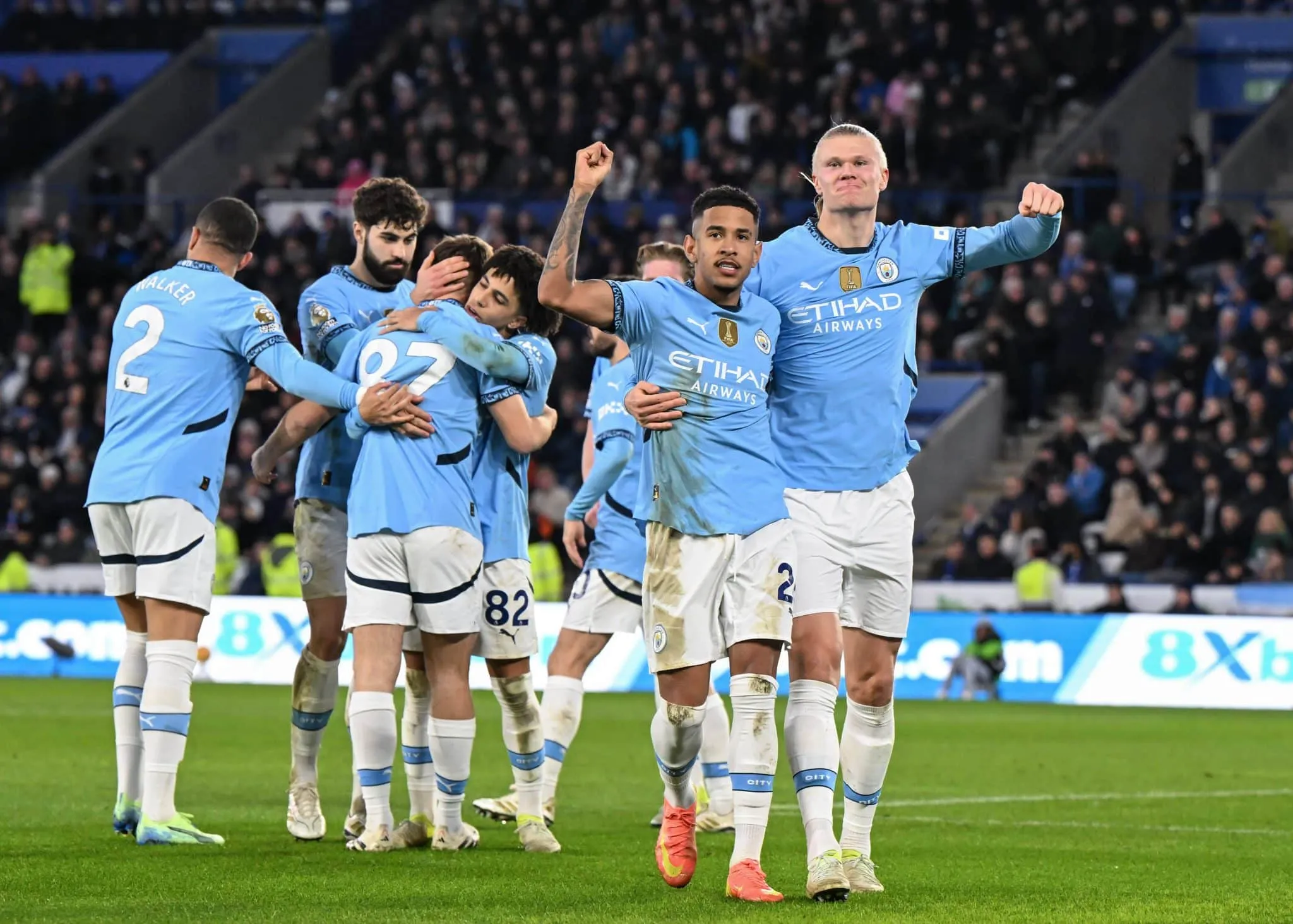 Savinho quebra jejum de mais de 30h, ajuda Haaland e Manchester City volta a vencer