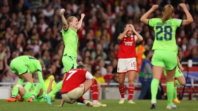 Wolfsburg marca no 119&deg; minuto, elimina Arsenal no Emirates lotado e vai &agrave; final da Champions Feminina
