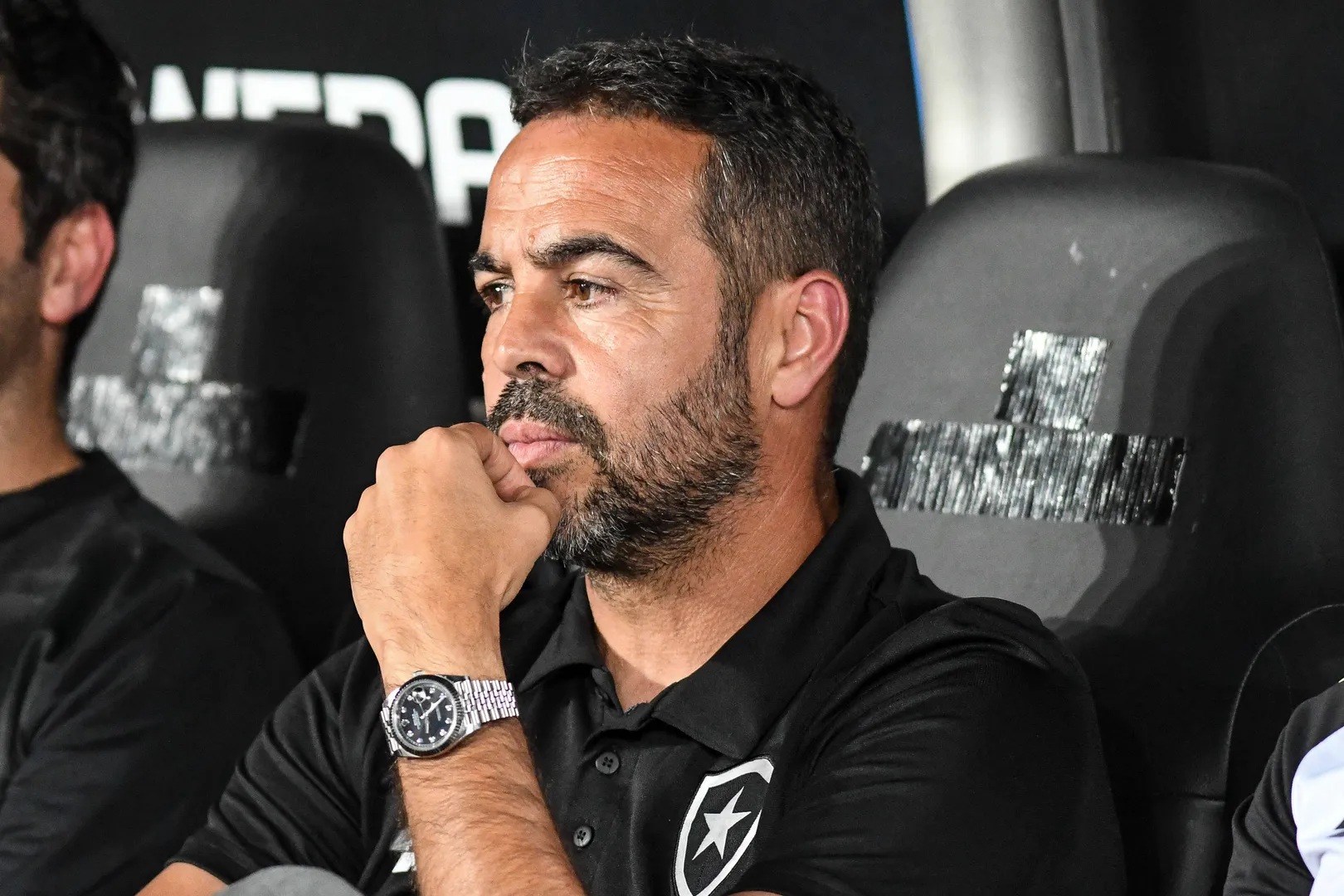 Artur Jorge deve utilizar alguns jogadores do Botafogo que estavam com suas sele&ccedil;&otilde;es (Foto: Imago Images)