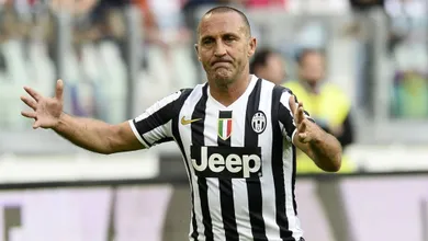 &lsquo;Buscaria a p&eacute; se fosse preciso&rsquo;: Tricampe&atilde;o italiano pede contrata&ccedil;&atilde;o de astro para Juventus