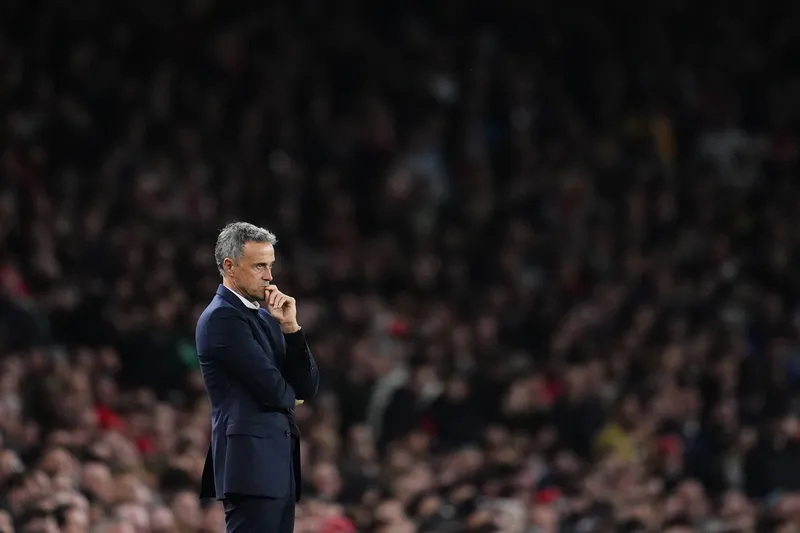 Luis Enrique durante Arsenal 2 x 0 PSG 
