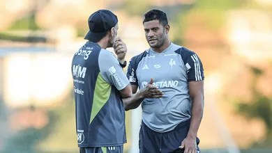 Atl&eacute;tico-MG x Vit&oacute;ria pode ter reencontro de Hulk, sonho de Milito, revanche e recorde