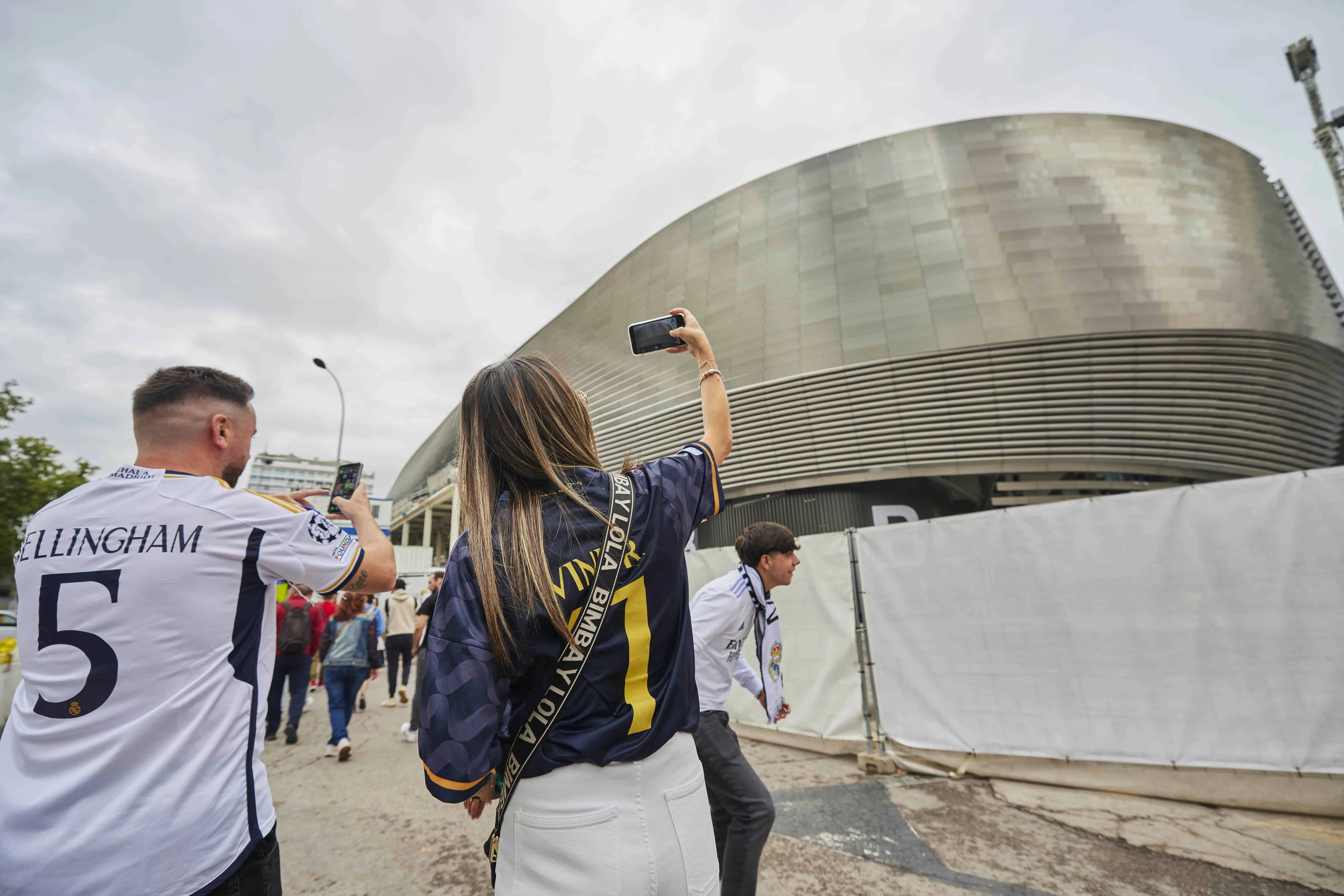 Real Madrid gastou R$ 6 bilh&otilde;es, e finalmente, obras no Santiago Bernab&eacute;u chegam &agrave; reta final