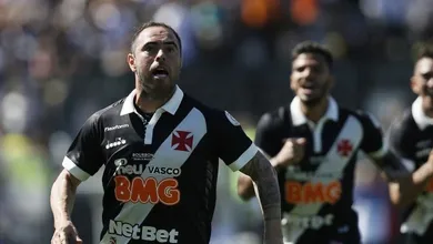 Virada do Vasco sobre o Flu teve gola&ccedil;o e arbitragem contestada