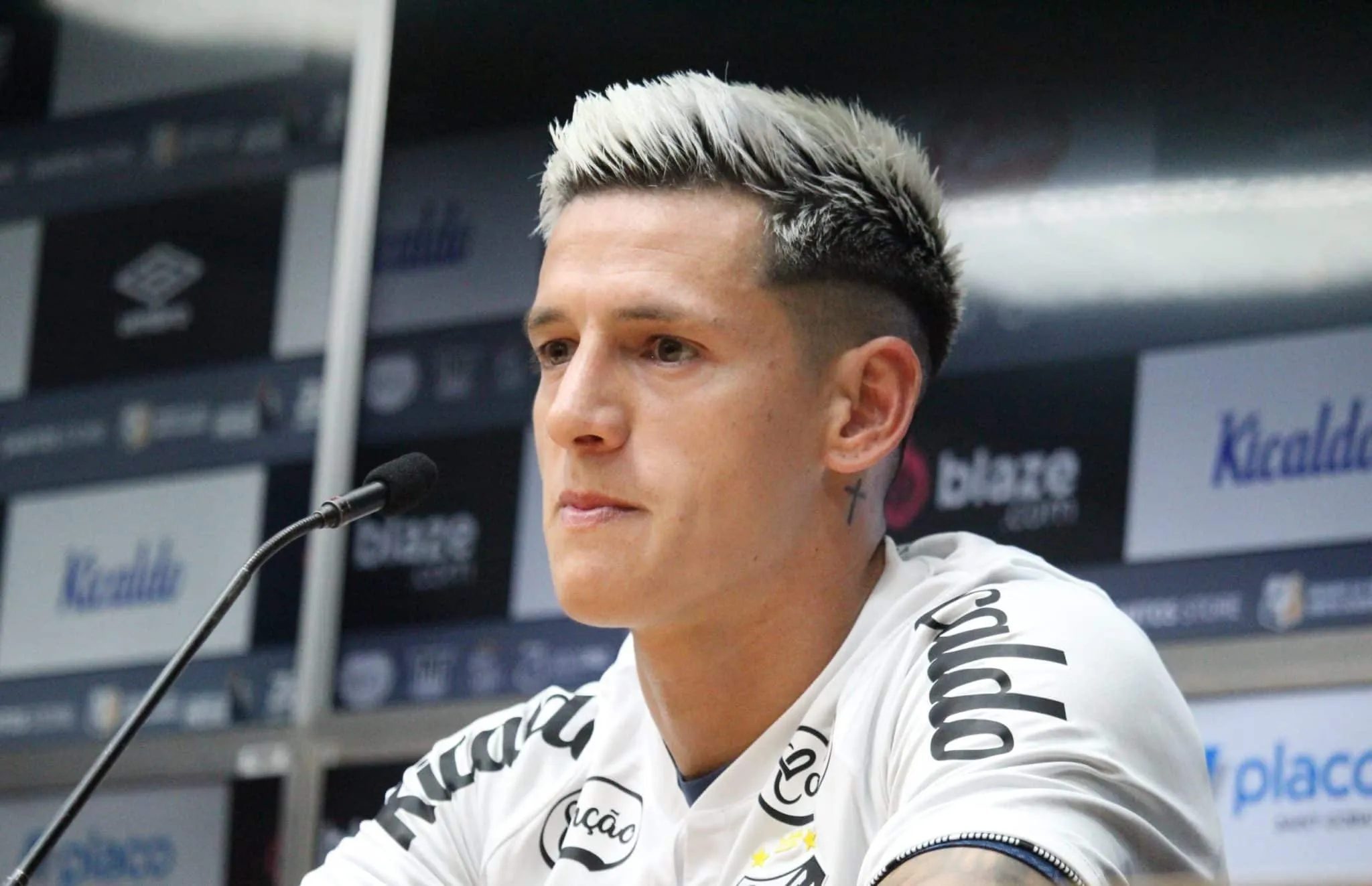 Leo Godoy foi emprestado pelo Athletico-PR