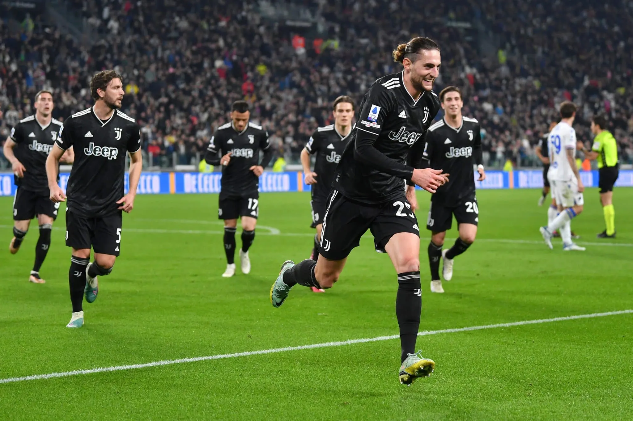A Juventus brincou com o perigo e at&eacute; ouviu vaias, mas terminou com o triunfo sobre a Samp