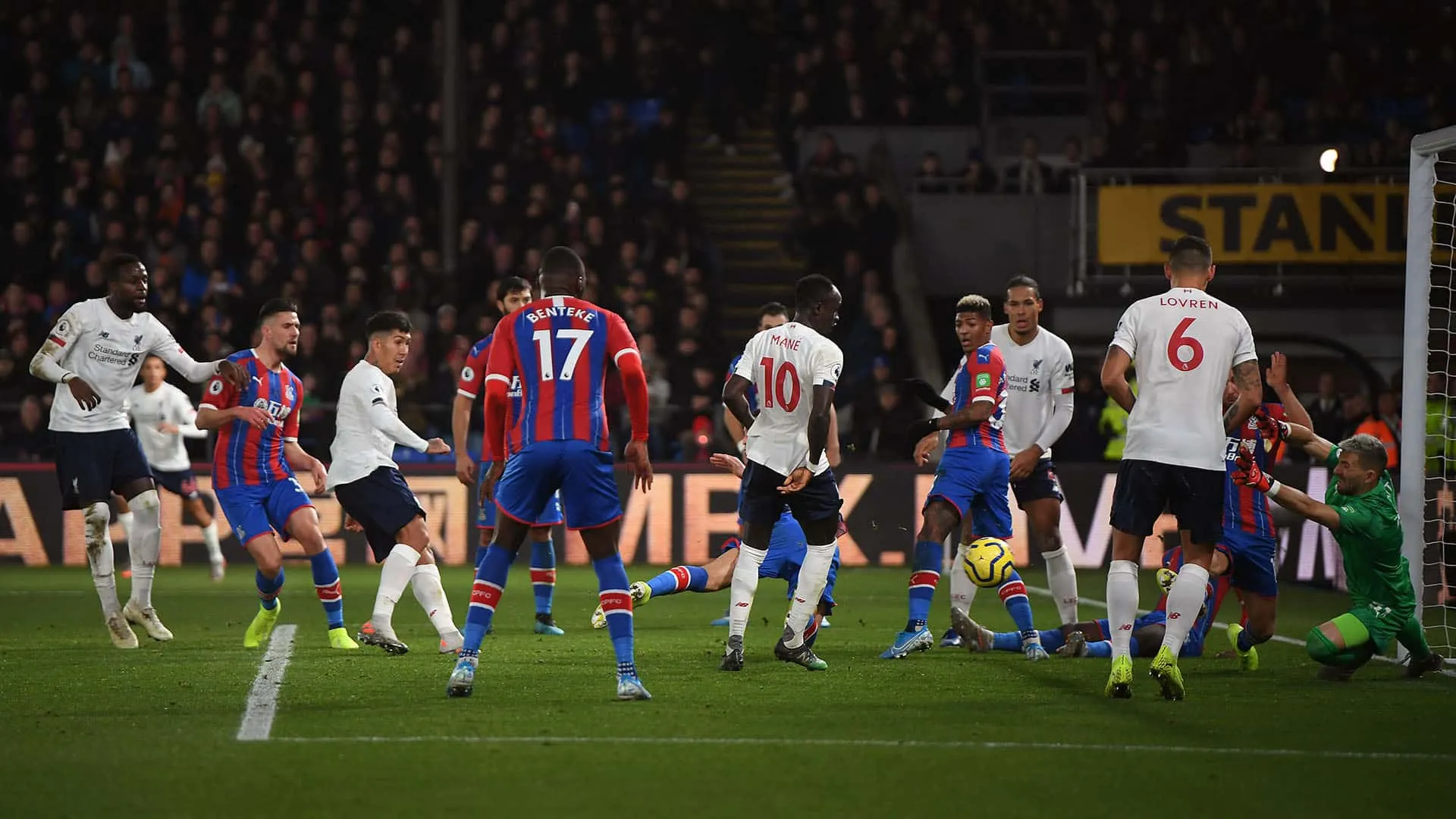 Foi dif&iacute;cil, mas Liverpool escapa de trope&ccedil;o para vencer Crystal Palace