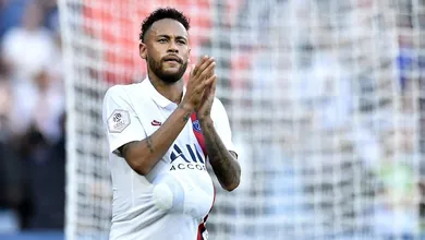 Entrevista &agrave; France Football mostra um Neymar reconciliador com o PSG: &ldquo;Por que sair daqui?&rdquo;
