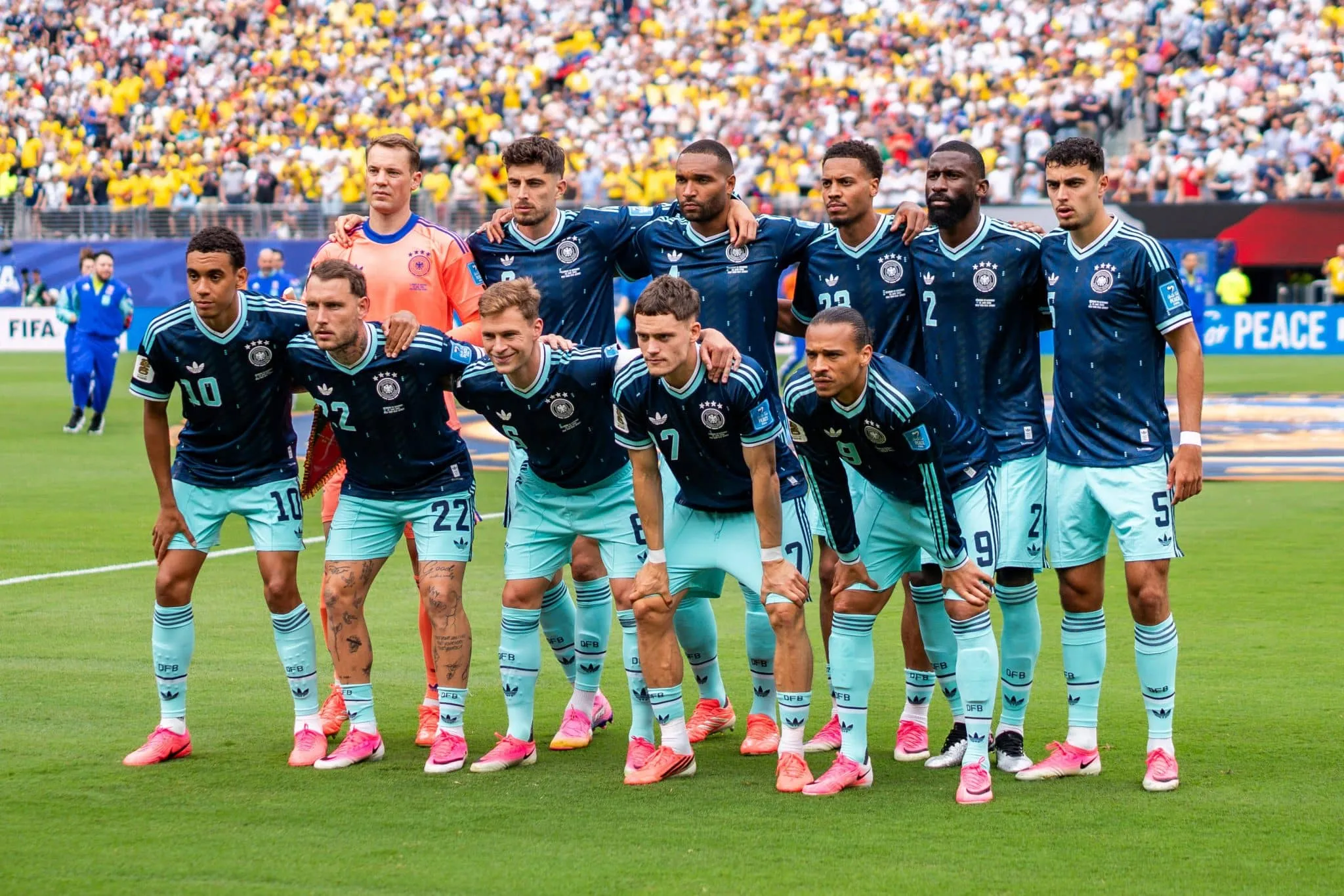 Sele&ccedil;&atilde;o alem&atilde; perfilada