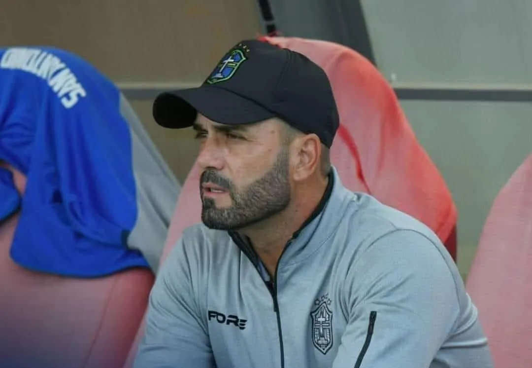 Conhe&ccedil;a o t&eacute;cnico brasileiro que levou o San Antonio Bulo-Bulo para a Libertadores
