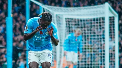 Doku destr&oacute;i Bournemouth, e Manchester City seca dupla de Londres na rodada