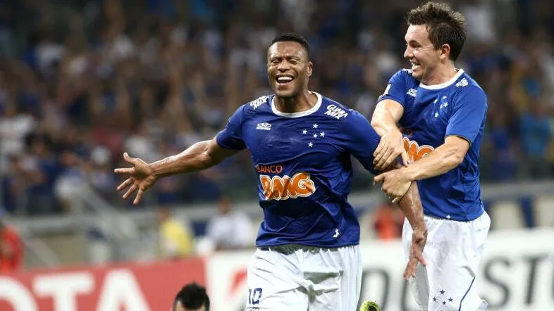 A vingan&ccedil;a veio na bola, e agora a Libertadores come&ccedil;a de novo para o Cruzeiro