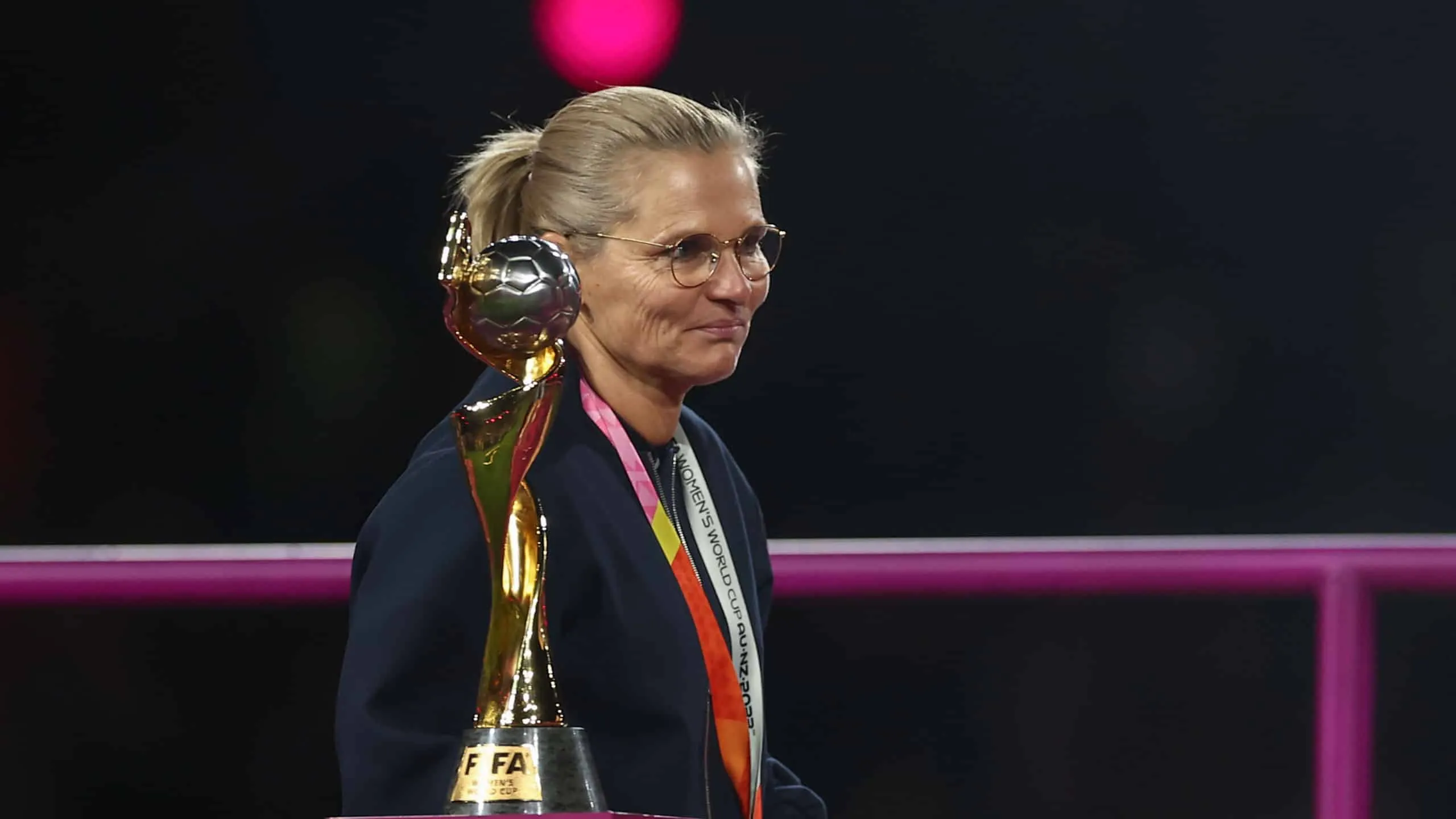 Sarina Wiegman: &ldquo;Podemos ficar orgulhosas, apenas n&atilde;o sentimos isso no momento&rdquo;