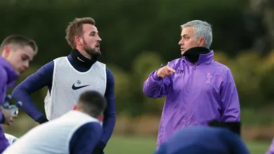 Mourinho em sua primeira entrevista no Tottenham: &ldquo;O que eu posso prometer? Paix&atilde;o, verdadeira paix&atilde;o&rdquo;