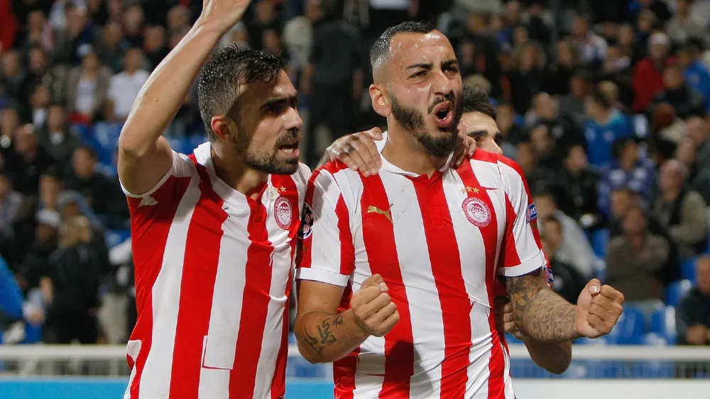 Konstantinos Mitroglou, do Olympiacos (AP Photo/Claude Paris)