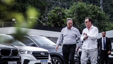 Santos: como foi a reuni&atilde;o de Teixeira com os torcedores da confus&atilde;o de s&aacute;bado