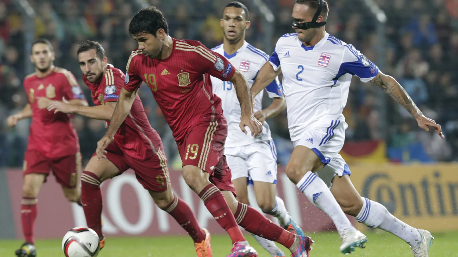Demorou sete partidas, mas Diego Costa finalmente marcou pela Espanha