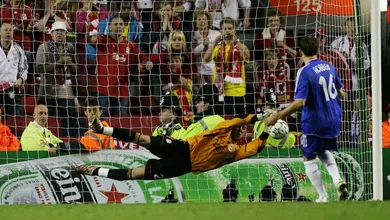 Robben elege Anfield o &ldquo;pior est&aacute;dio&rdquo; para jogar e fala do futuro longe do Bayern