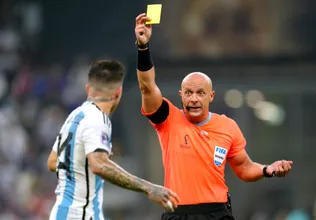 A Copa do Mundo zera os cart&otilde;es amarelos?